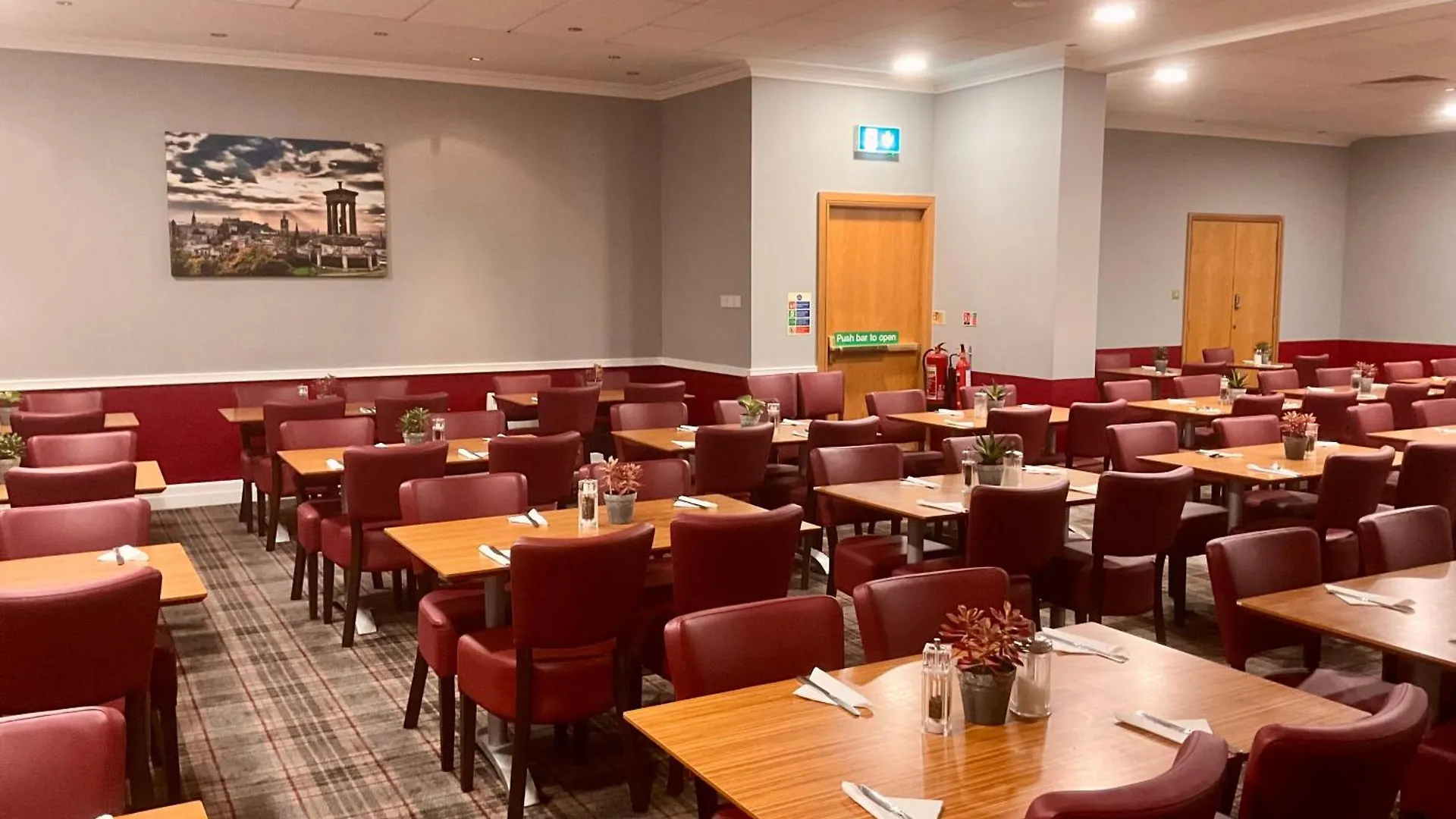 Britannia Edinburgh Hotel