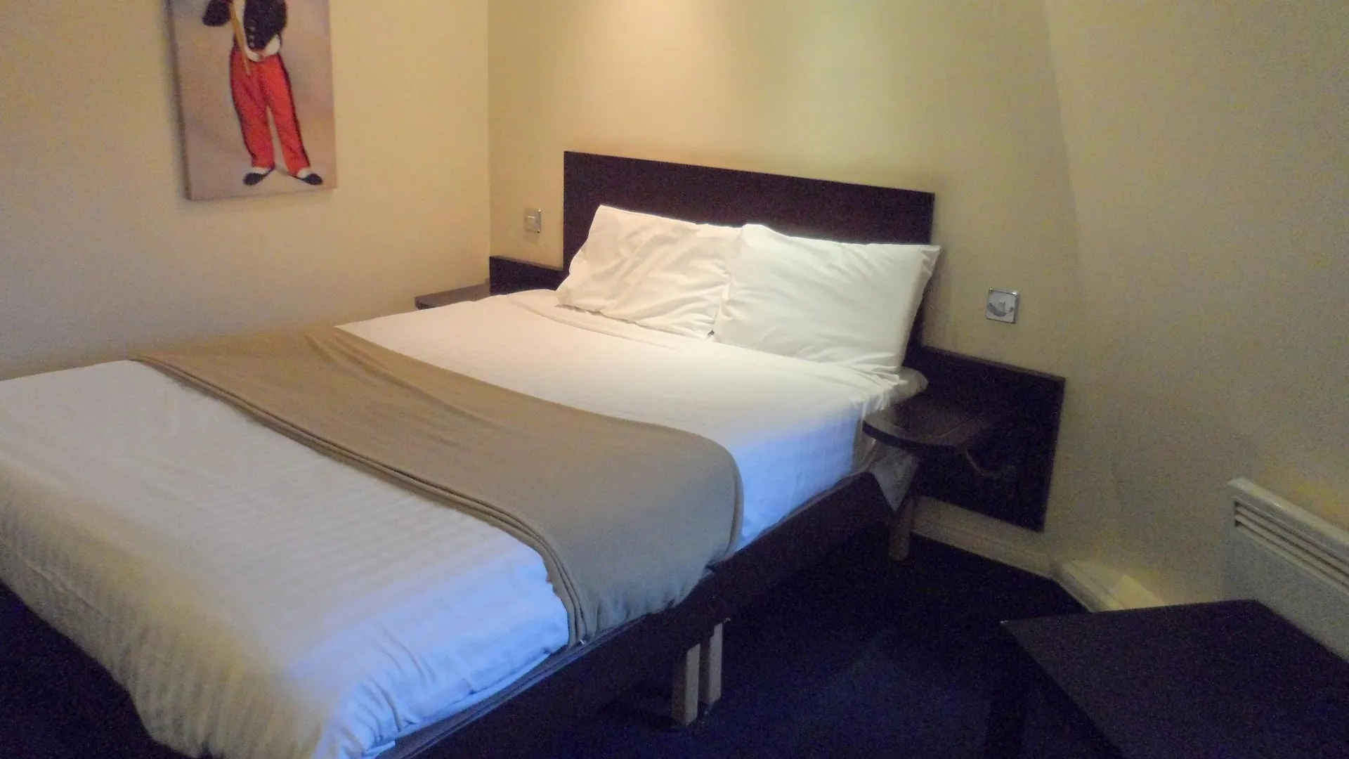 Britannia Edinburgh Hotel